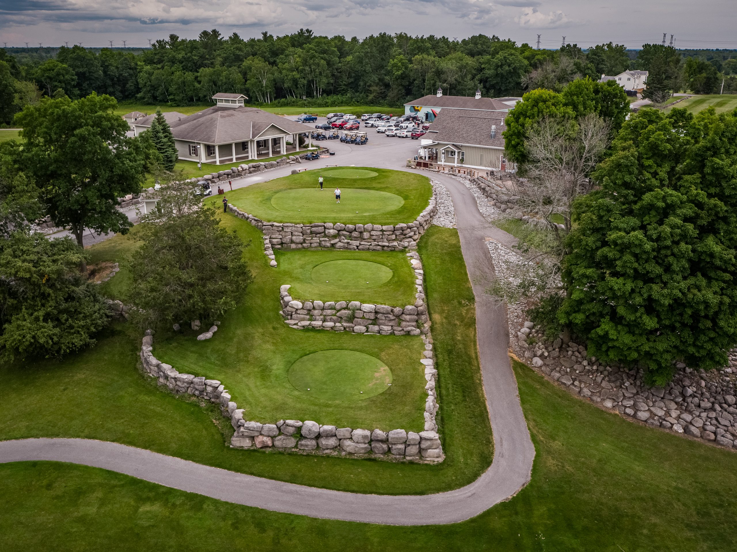 Black Bear Ridge Golf Course Hole 1 part of the Bay of Quinte golf packages